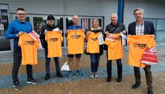 Drużyna Klubu Biegacza PRz przed startem w Maratonie Rzeszowskim i Sztafecie Maratońskiej