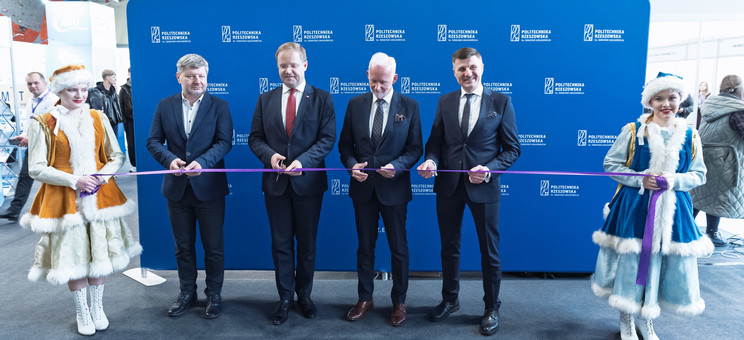 Uroczyste otwarcie IV Targów Pracy NETWORKPOWER,