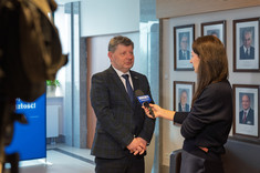 Od lewej: prof. P. Koszelnik, B. Bartman, 