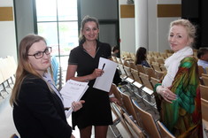 Relacja z wykładu „Piękny świat w moich dłoniach. O życiu osób głuchoniewidomych i ich sposobach komunikacji